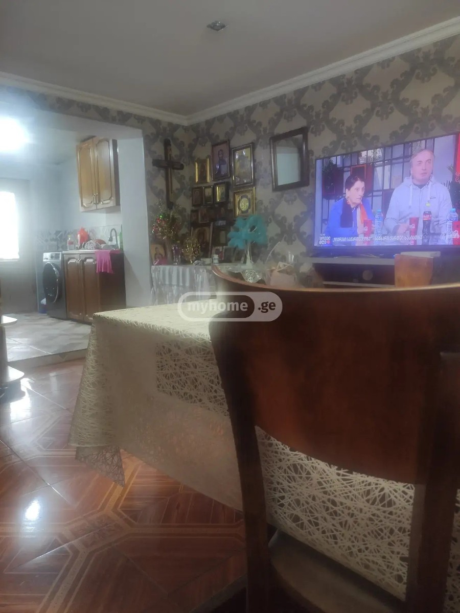 ბუხაიძის ქ.  - 3 rooms