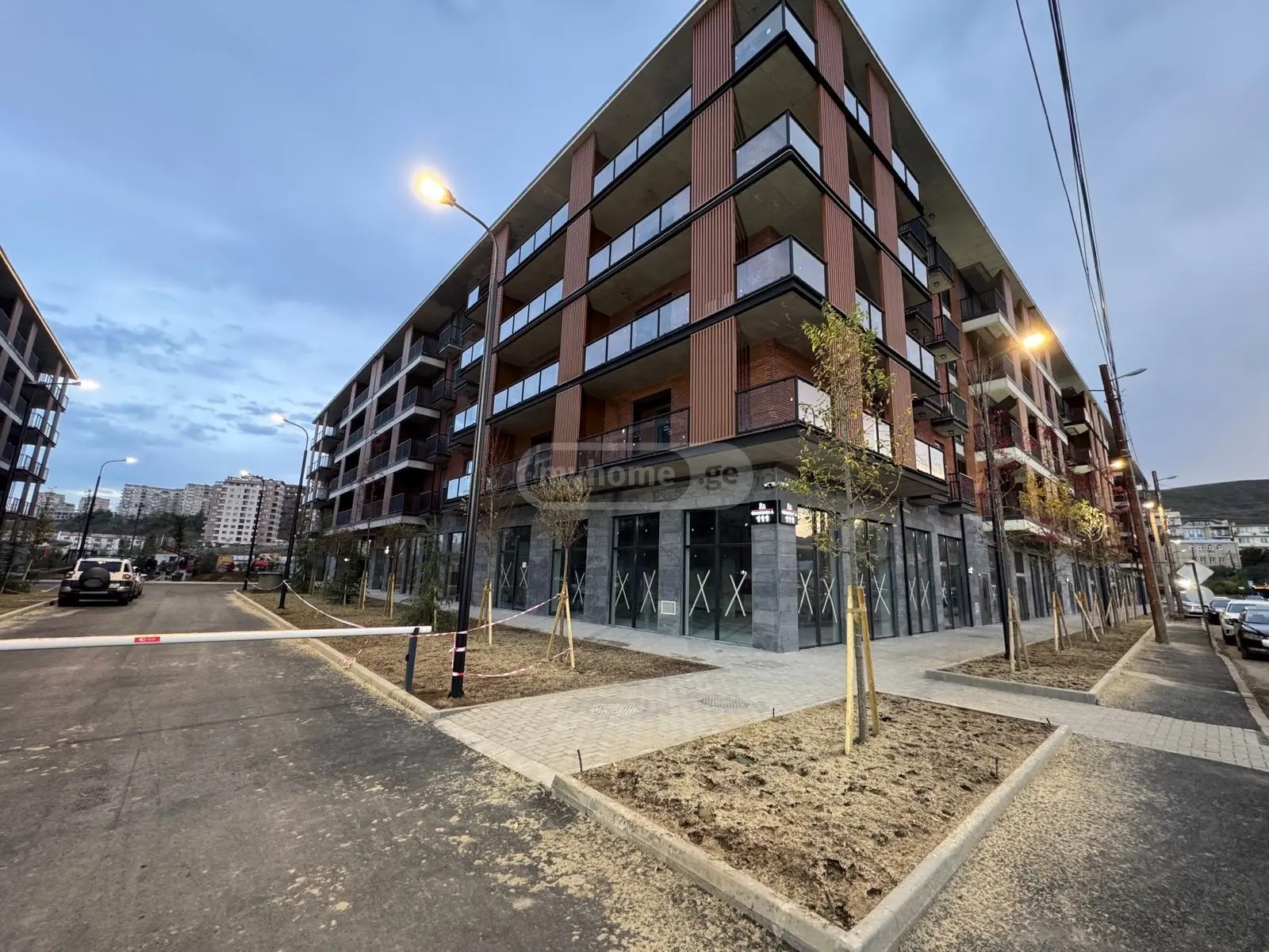 ფერმწერთა ქ. 53 - 3 rooms