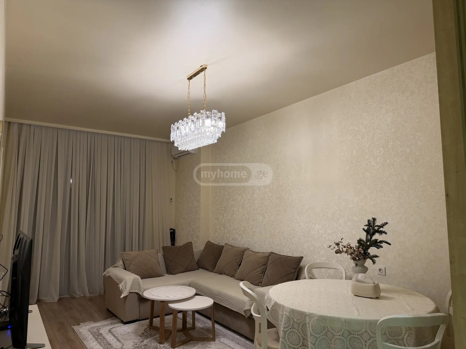 ანგისის 3 ჩიხი 8 - 3 rooms
