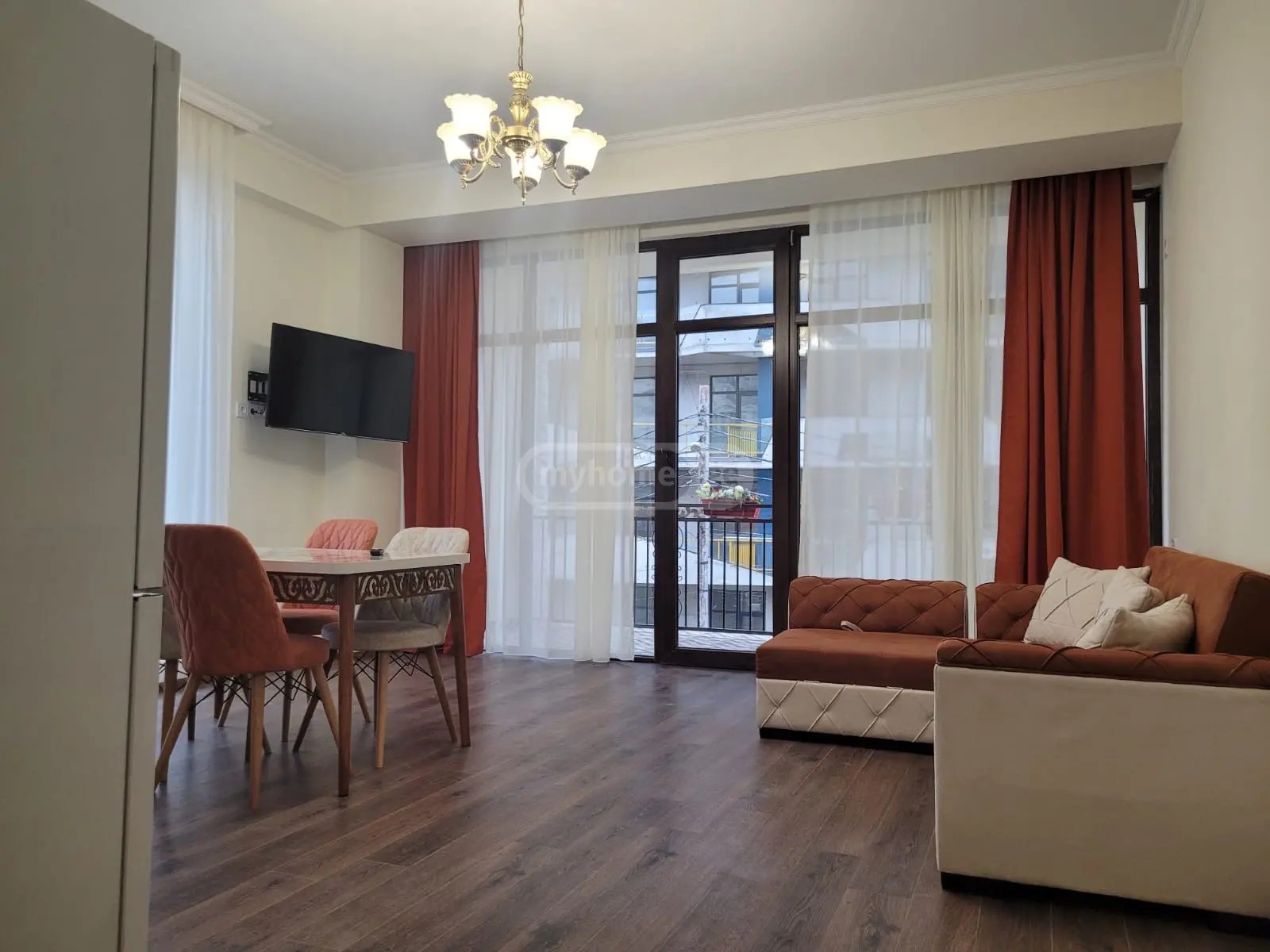 ბროწეულის ქ. 5 - 4 rooms