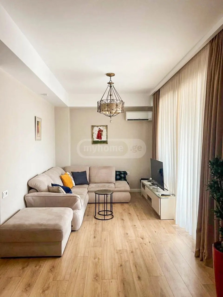 ჭავჭავაძე ი. გამზირი 49b - 3 rooms