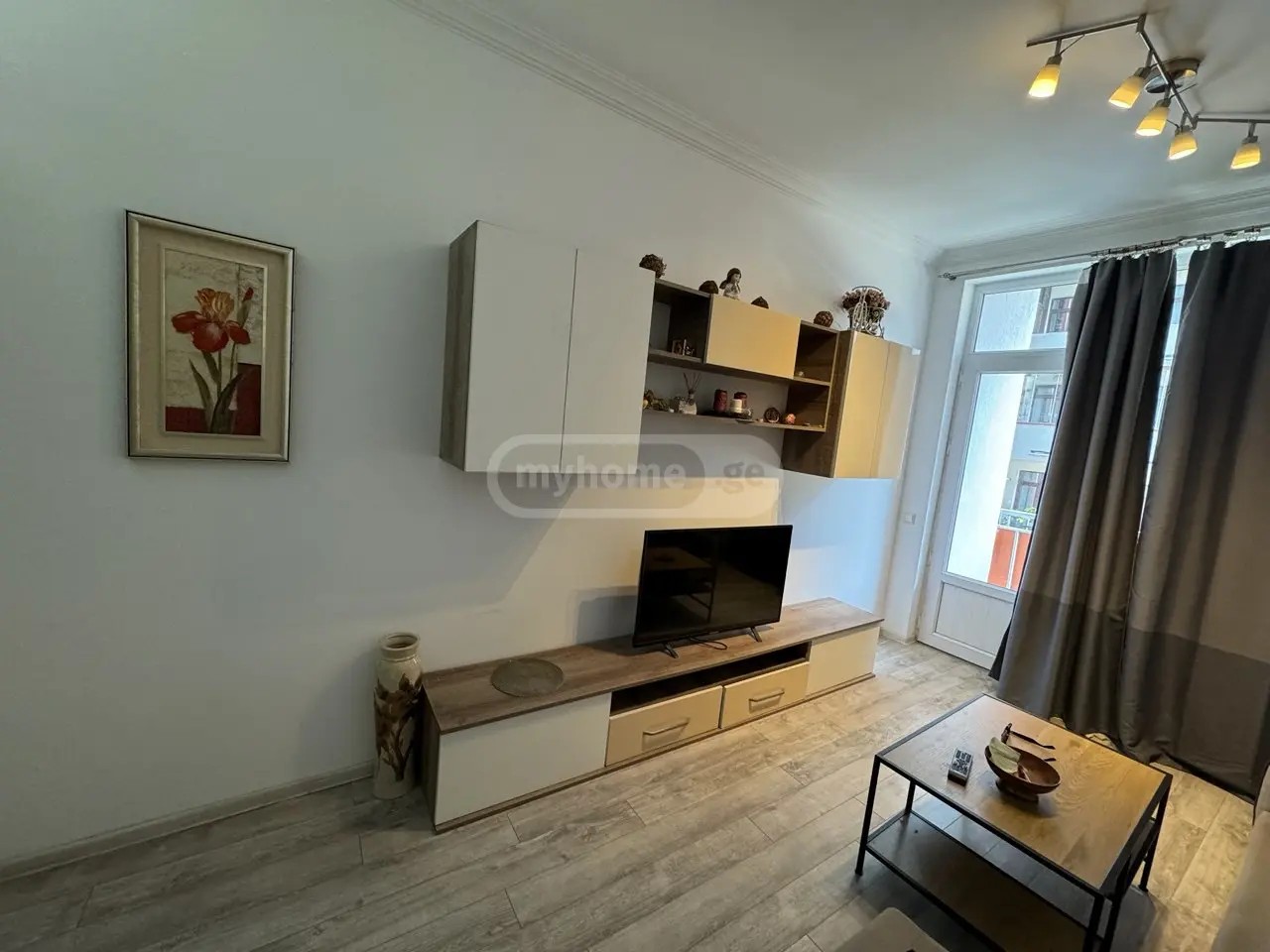 ფარნავაზ მეფის ქ. 121 - 3 rooms