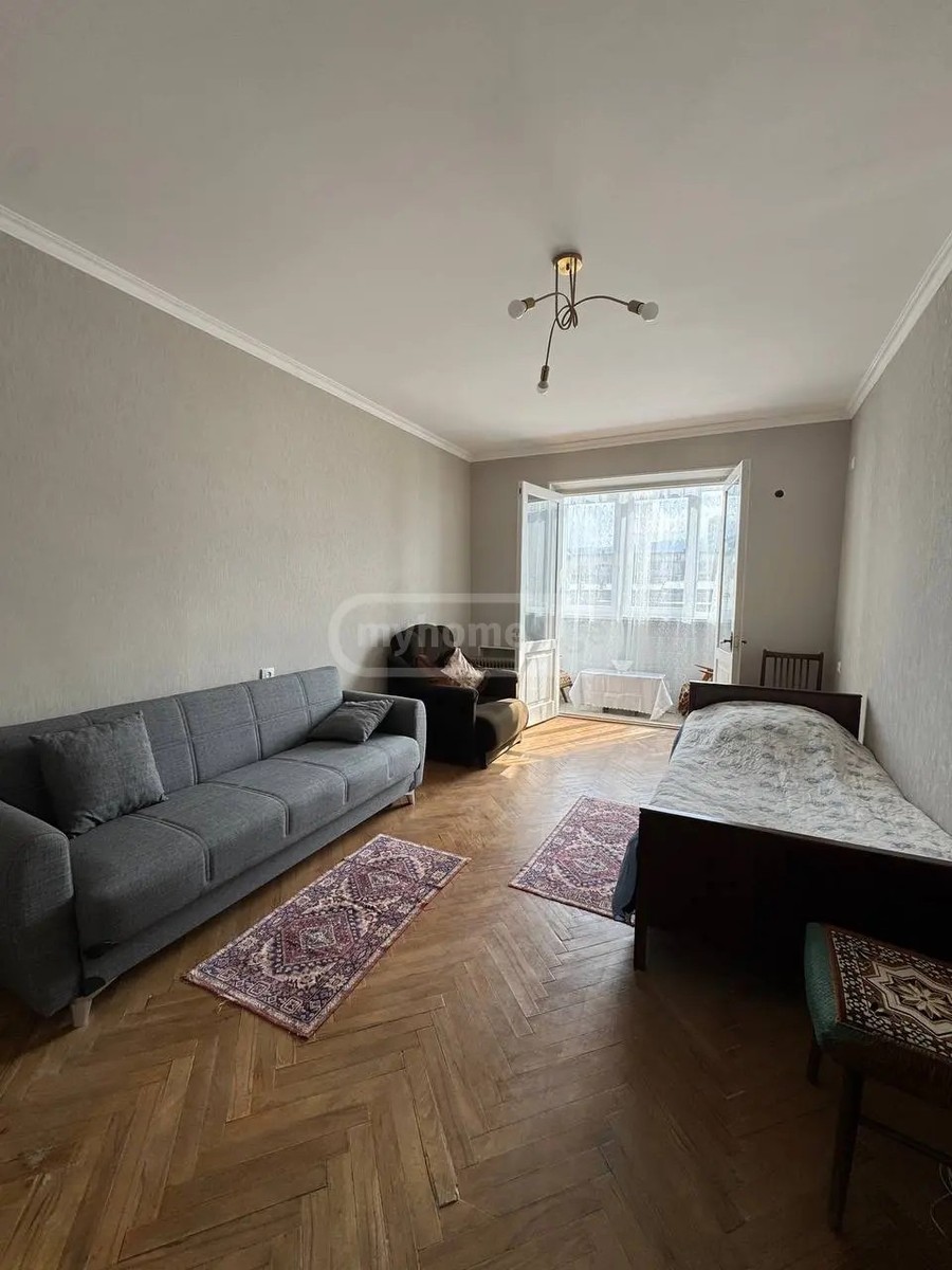 კაჩინსკი ლ. ქ. 9 - 1 rooms