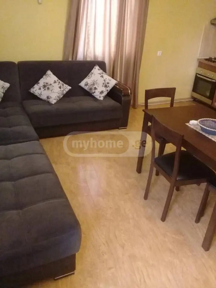 ჭავჭავაძე ი. გამზირი 53ა - 3 rooms