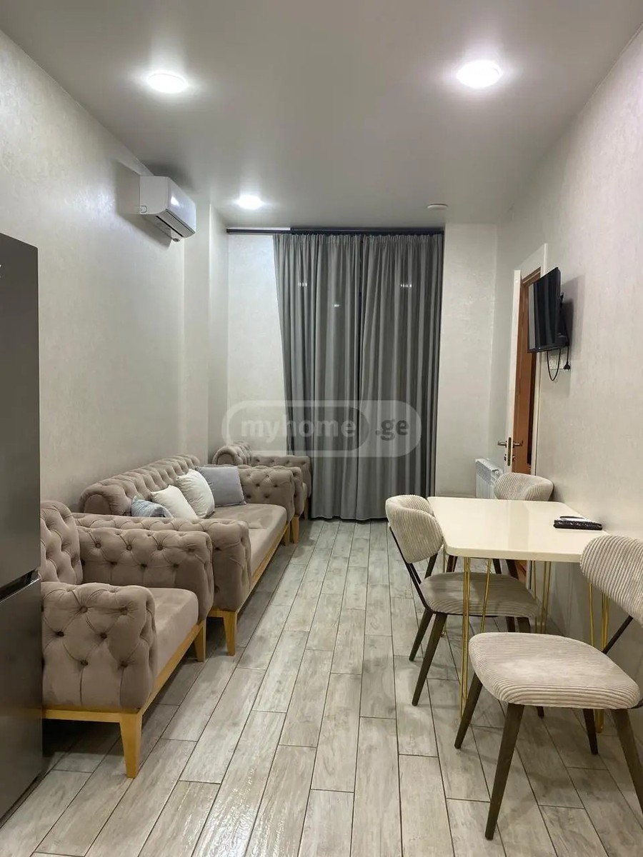 გორგასალი ვ. ქ.  - 3 rooms