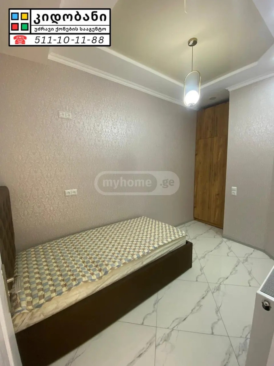 ბუხაიძის ქ. 4 - 3 rooms