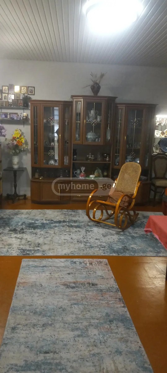 მაჩაბელი ი. ქ. 000 - 3 rooms