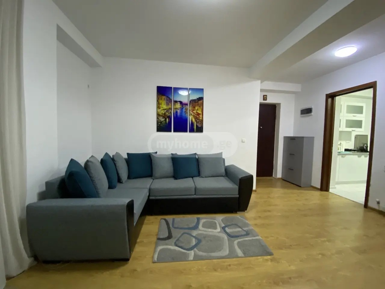 კუპრაძე ვ. ქ. 72 - 3 rooms