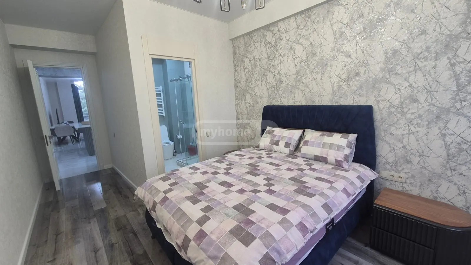 ჭავჭავაძე ი. გამზირი 5 - 3 rooms