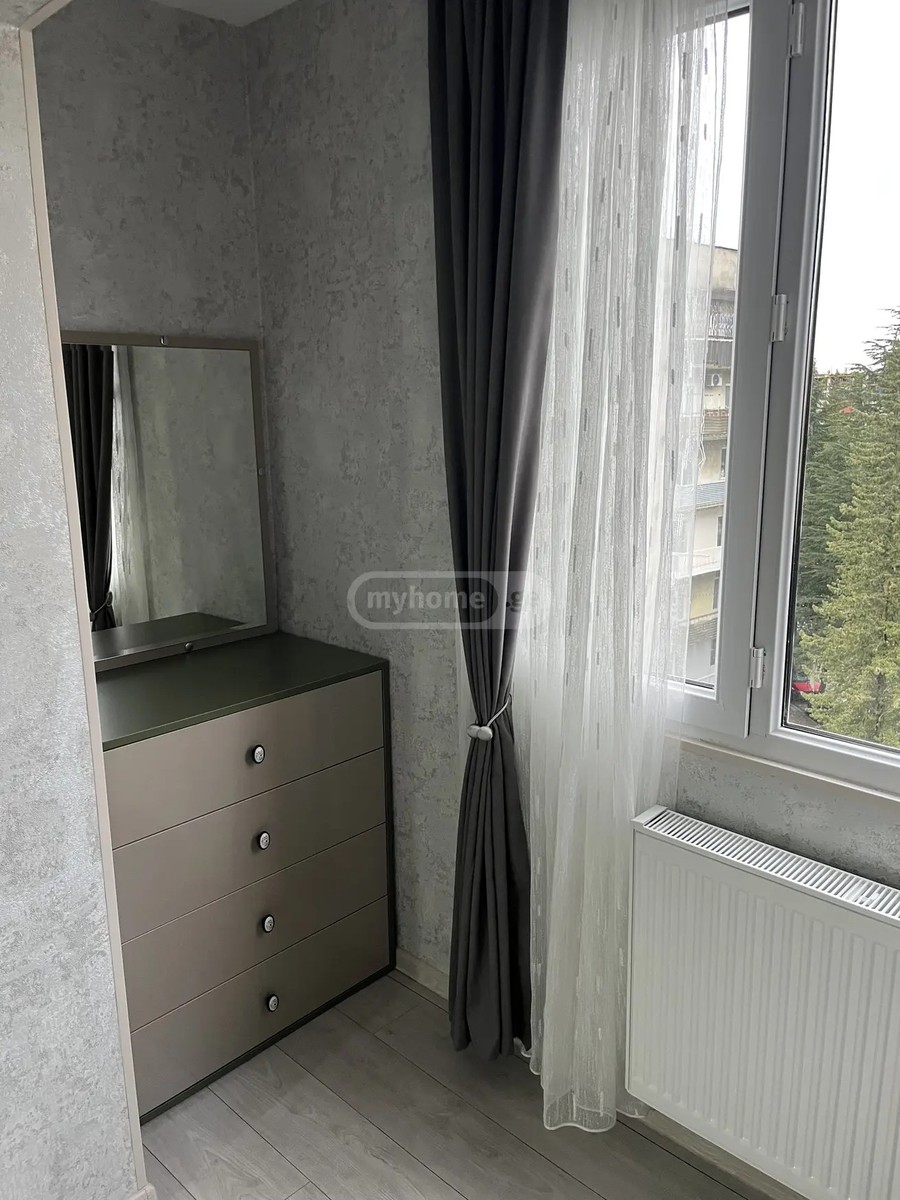 აბაშიძე ი. ქ. 5 - 1 rooms