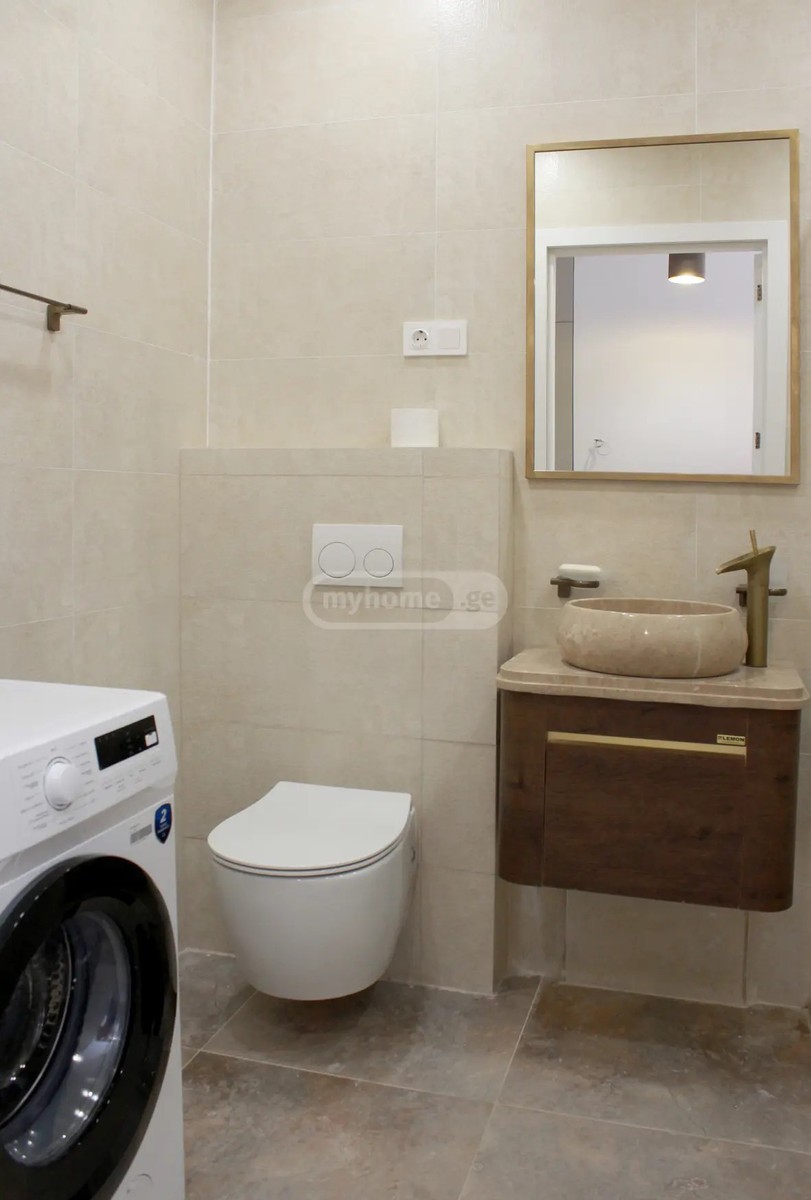 მარშალ გელოვანის გამზ. 6 - 2 rooms