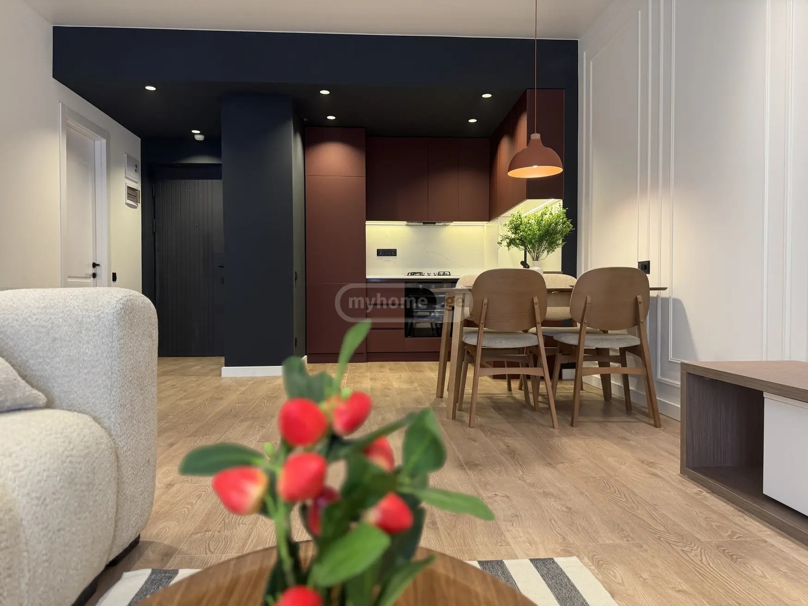 უნივერსიტეტის ქ. 46 - 2 rooms