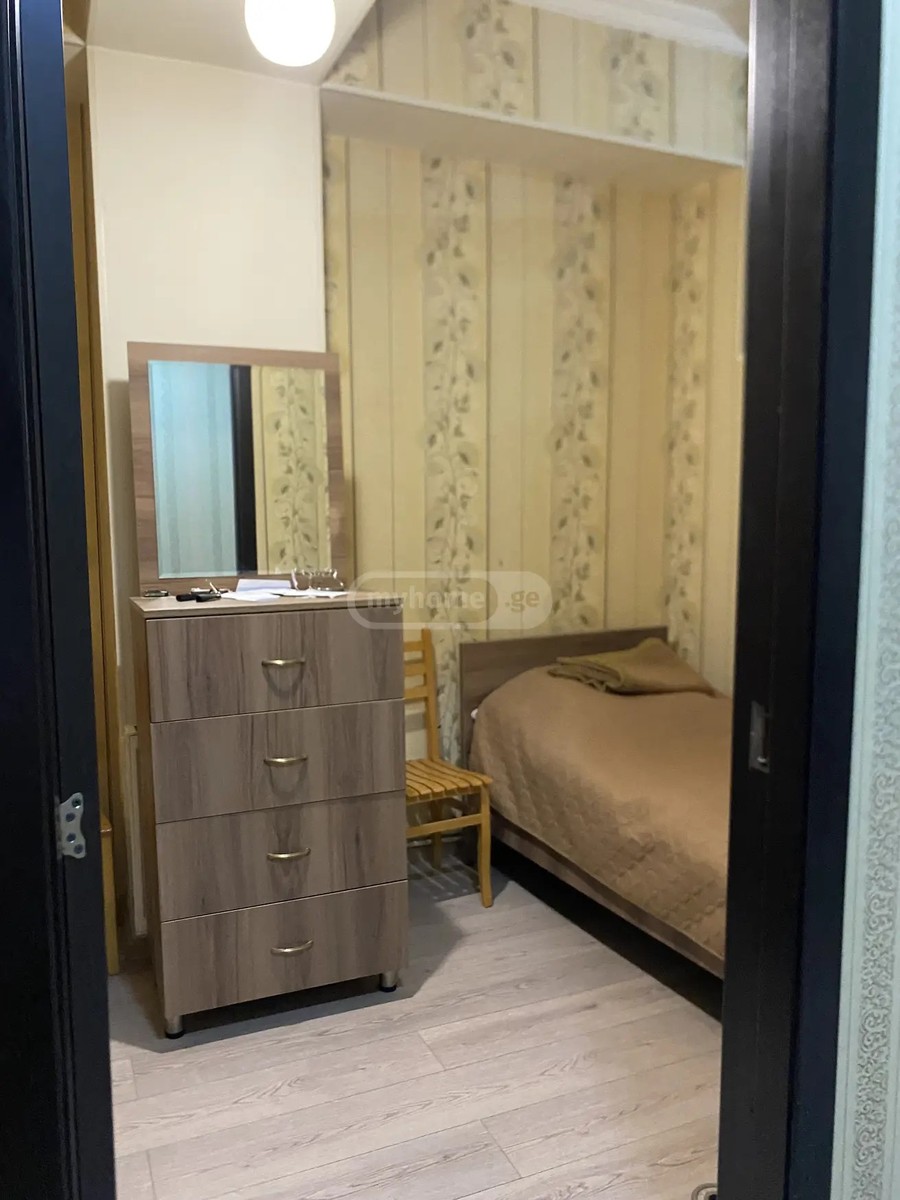 ქეთევან წამებულის გამზ. 64 - 3 rooms
