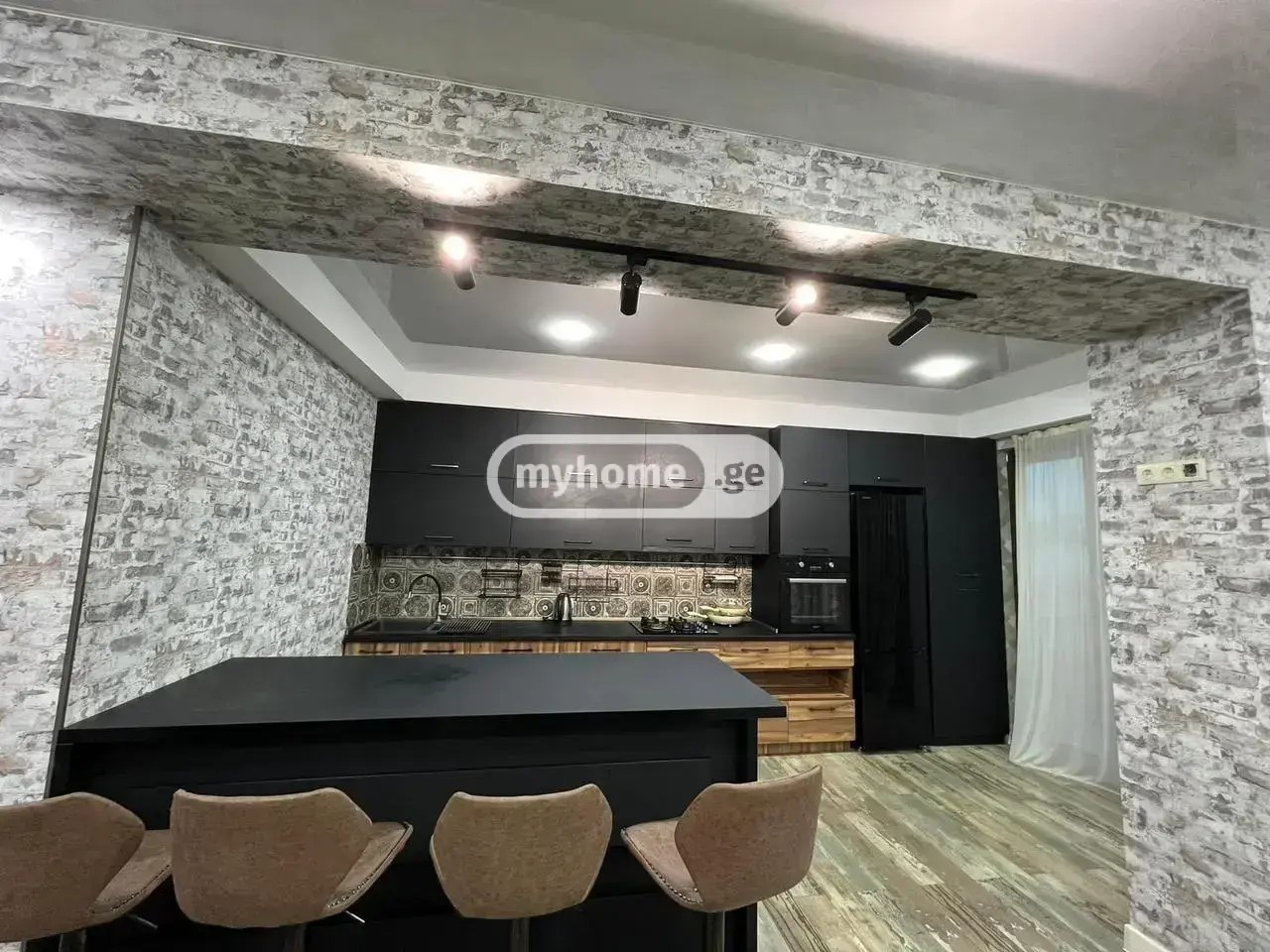 თამარ მეფის ქ.  - 4 rooms