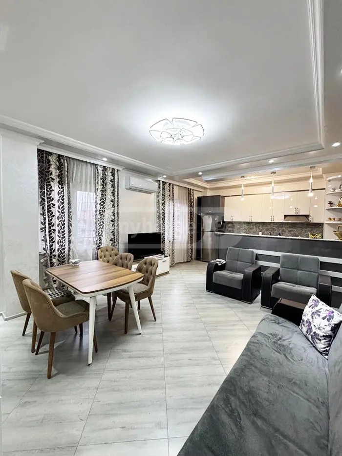 ბაგრატიონის ქუჩა 71 - 4 rooms