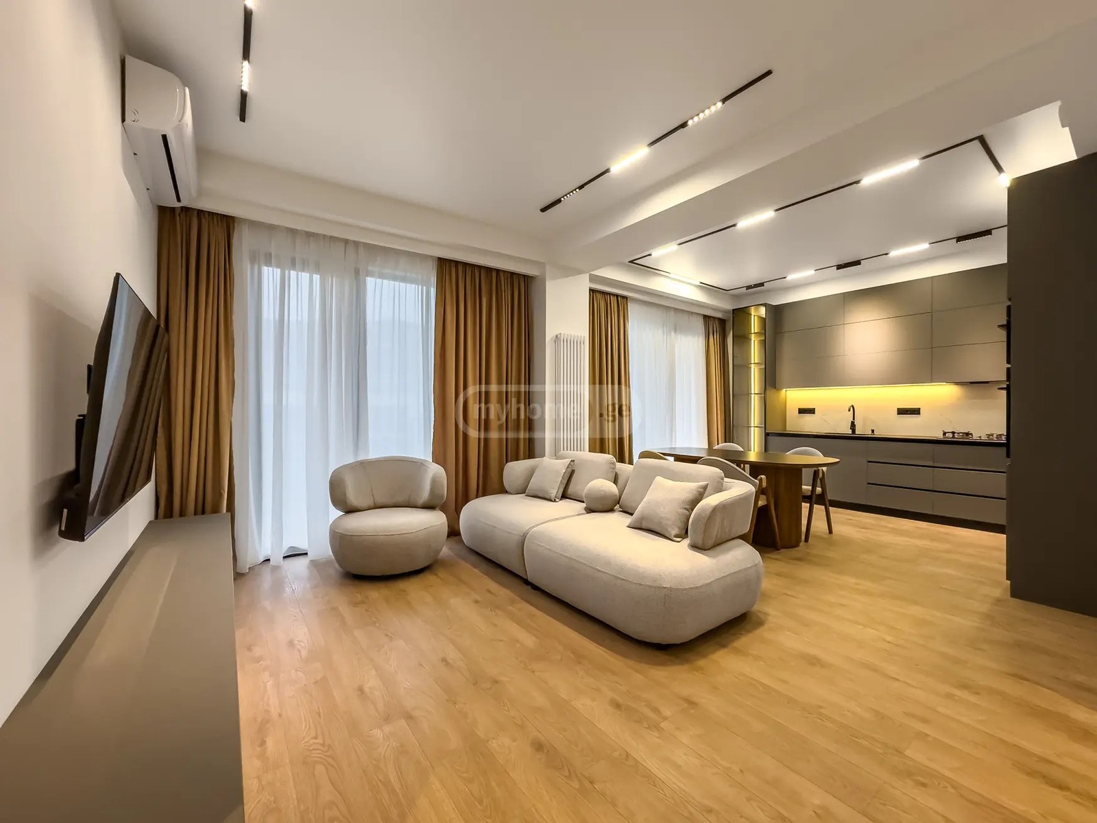 პოლიტკოვსკაია ა. ქ. (ჯიქია)  - 4 rooms