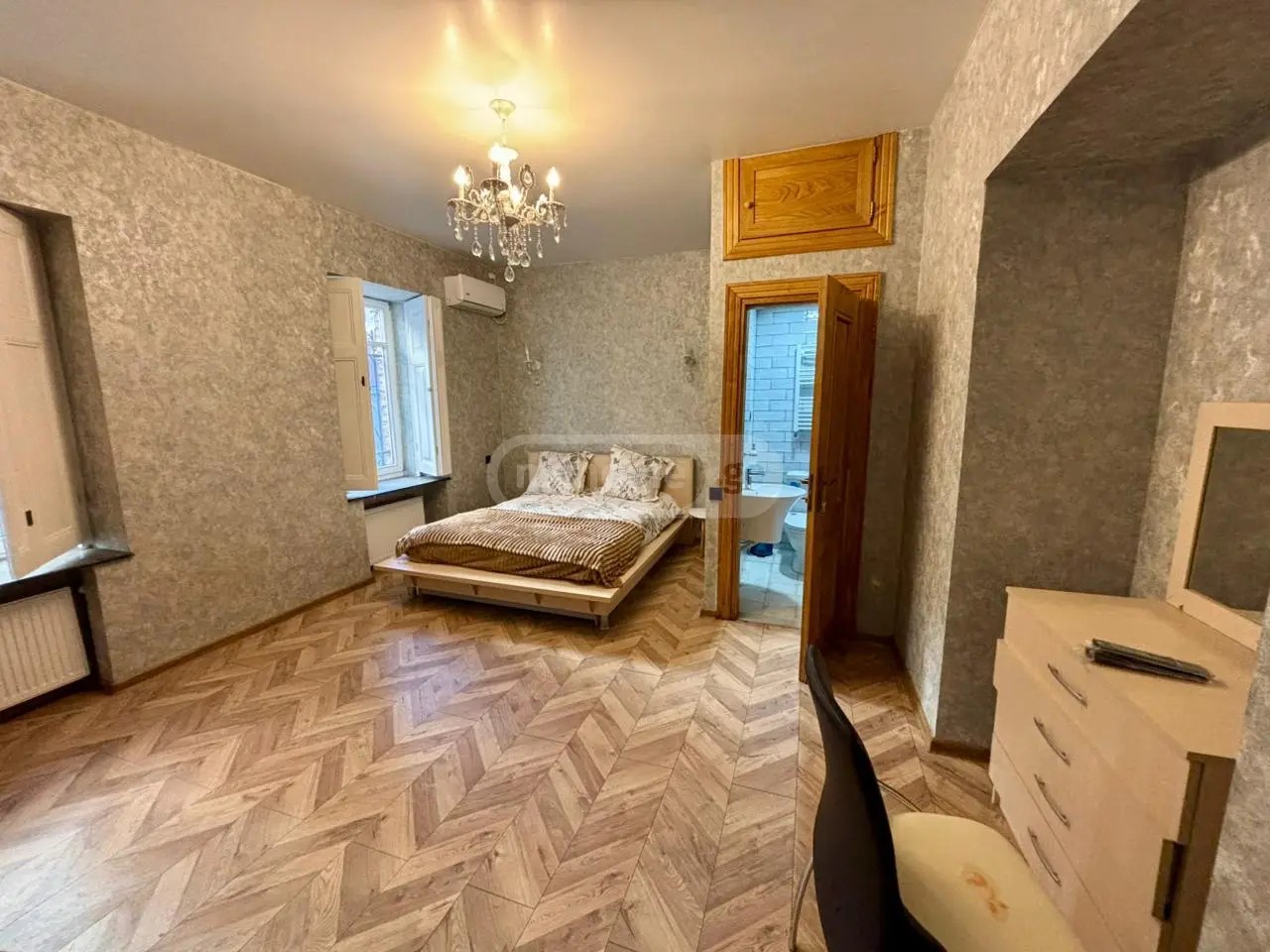 იეთიმ-გურჯის ქ.  - 3 rooms
