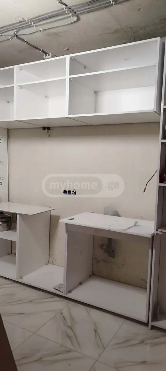 ანგისის ქ. 46 - 3 rooms