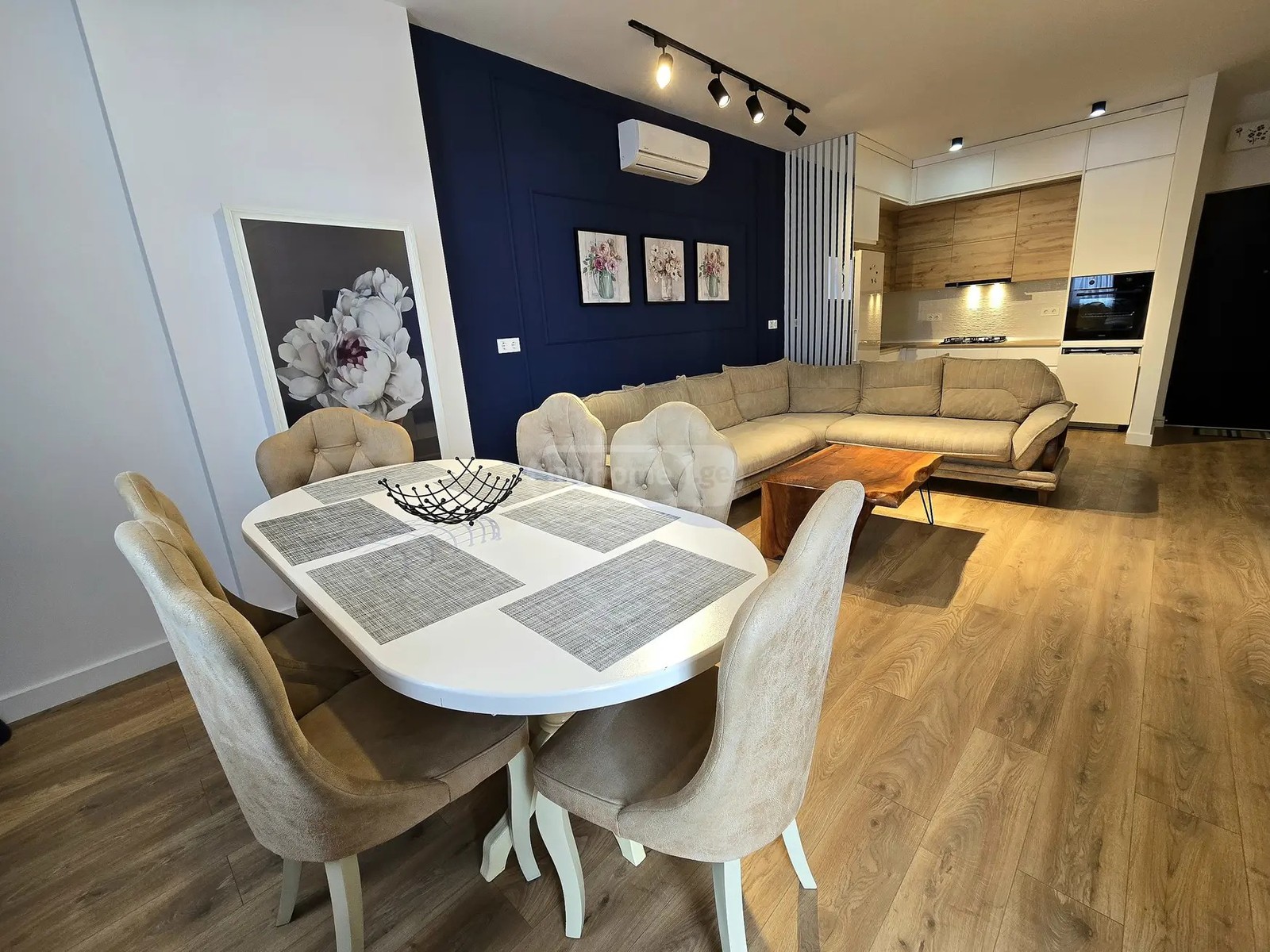 ხიმშიაშვილი ს. ქ. 40 - 2 rooms