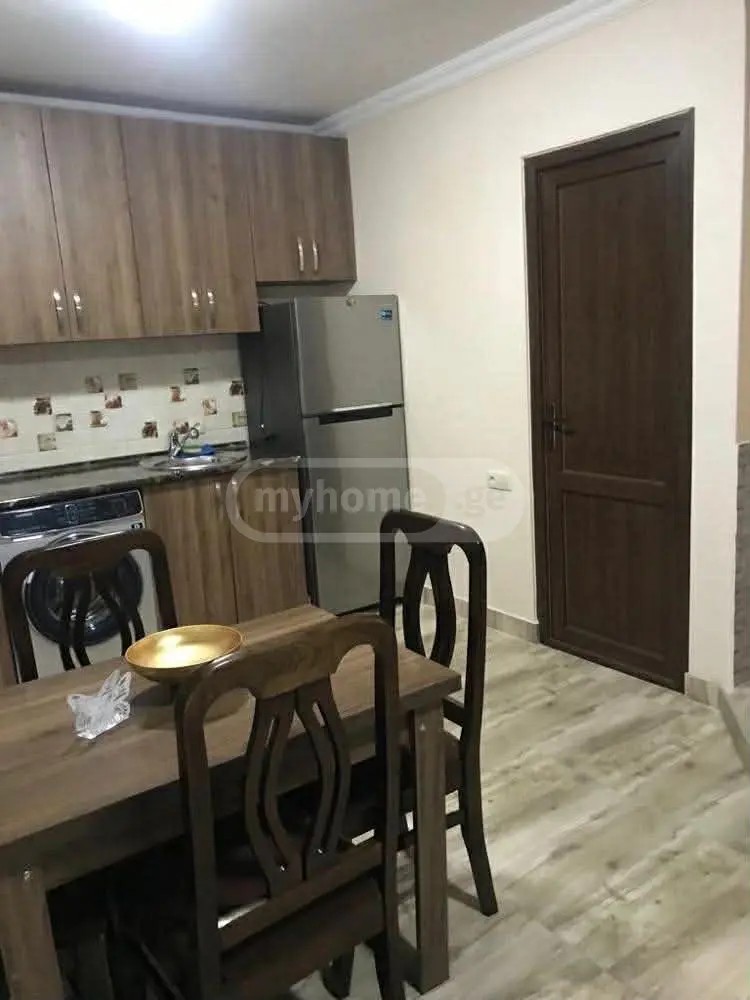 გაპონოვი ბ. ქ. 28 - 1 rooms