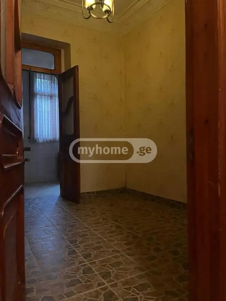 გაპონოვი ბ. ქ.  - 3 rooms