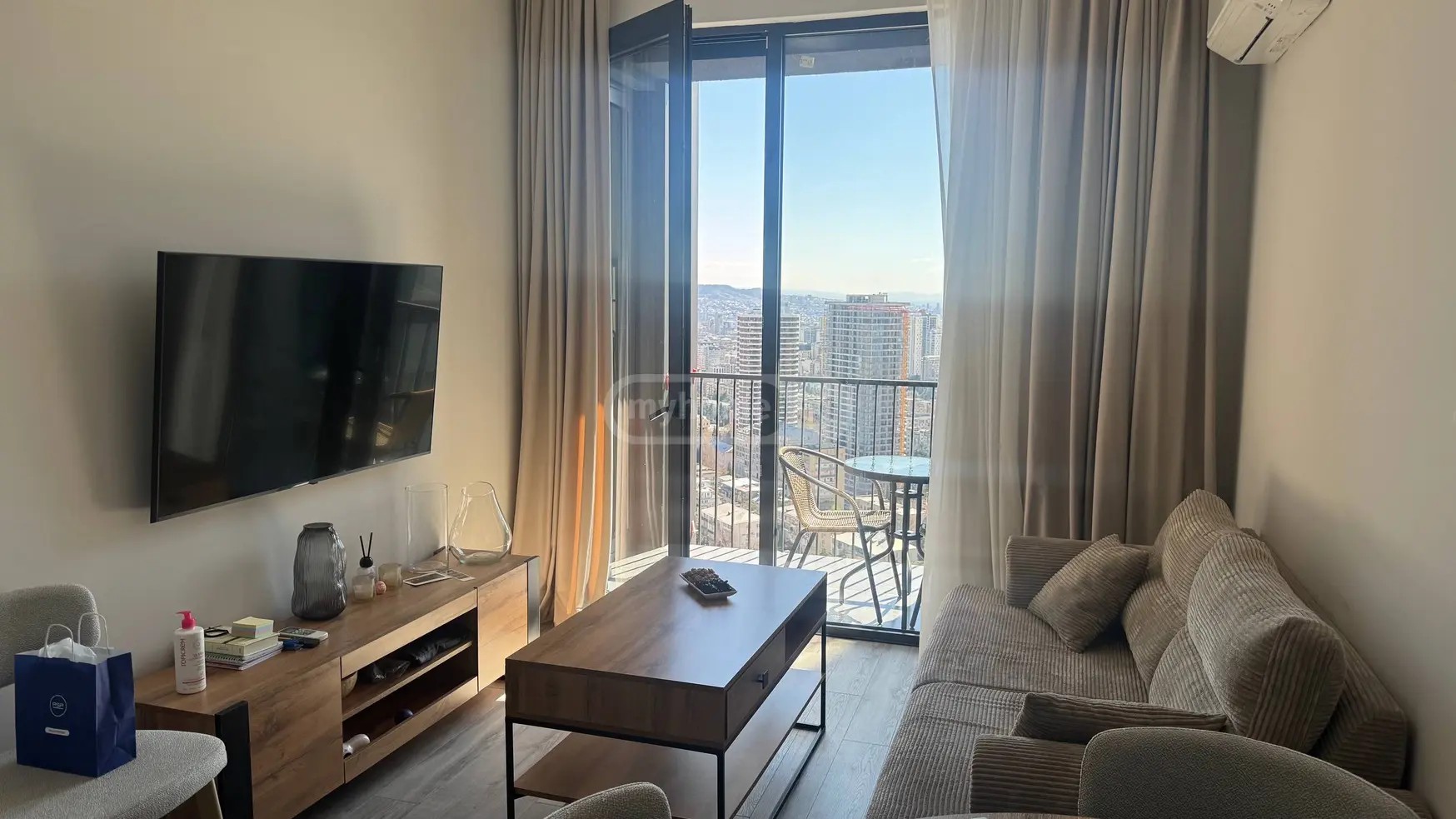 გაზაფხულის ქ. 4 - 2 rooms