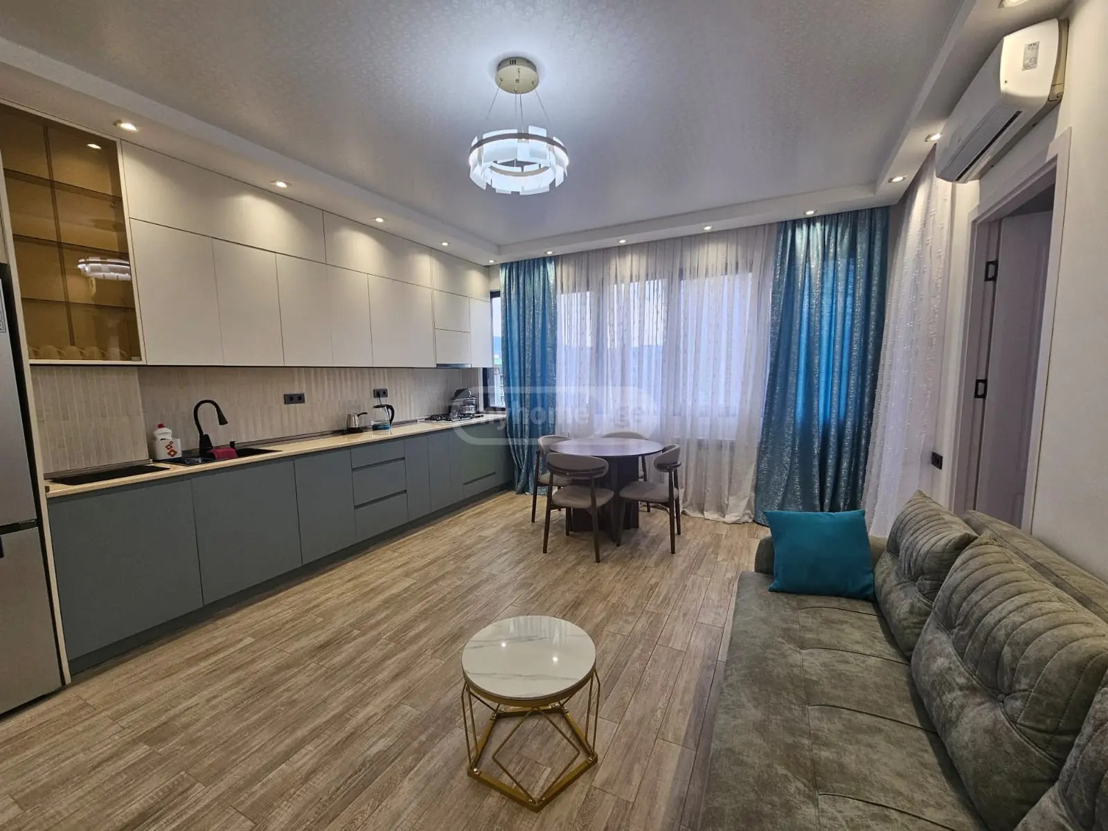 ანგისის II ჩიხი 10 - 3 rooms