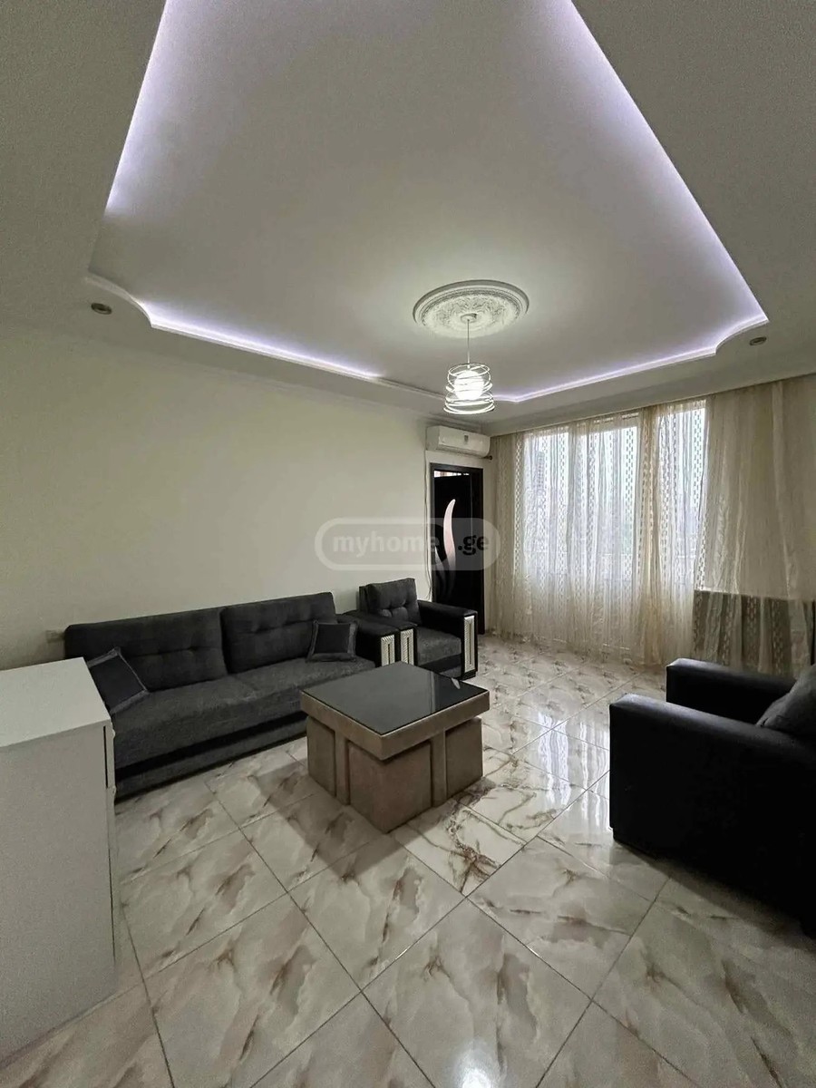 აღმაშენებლის ქ. 18 - 3 rooms