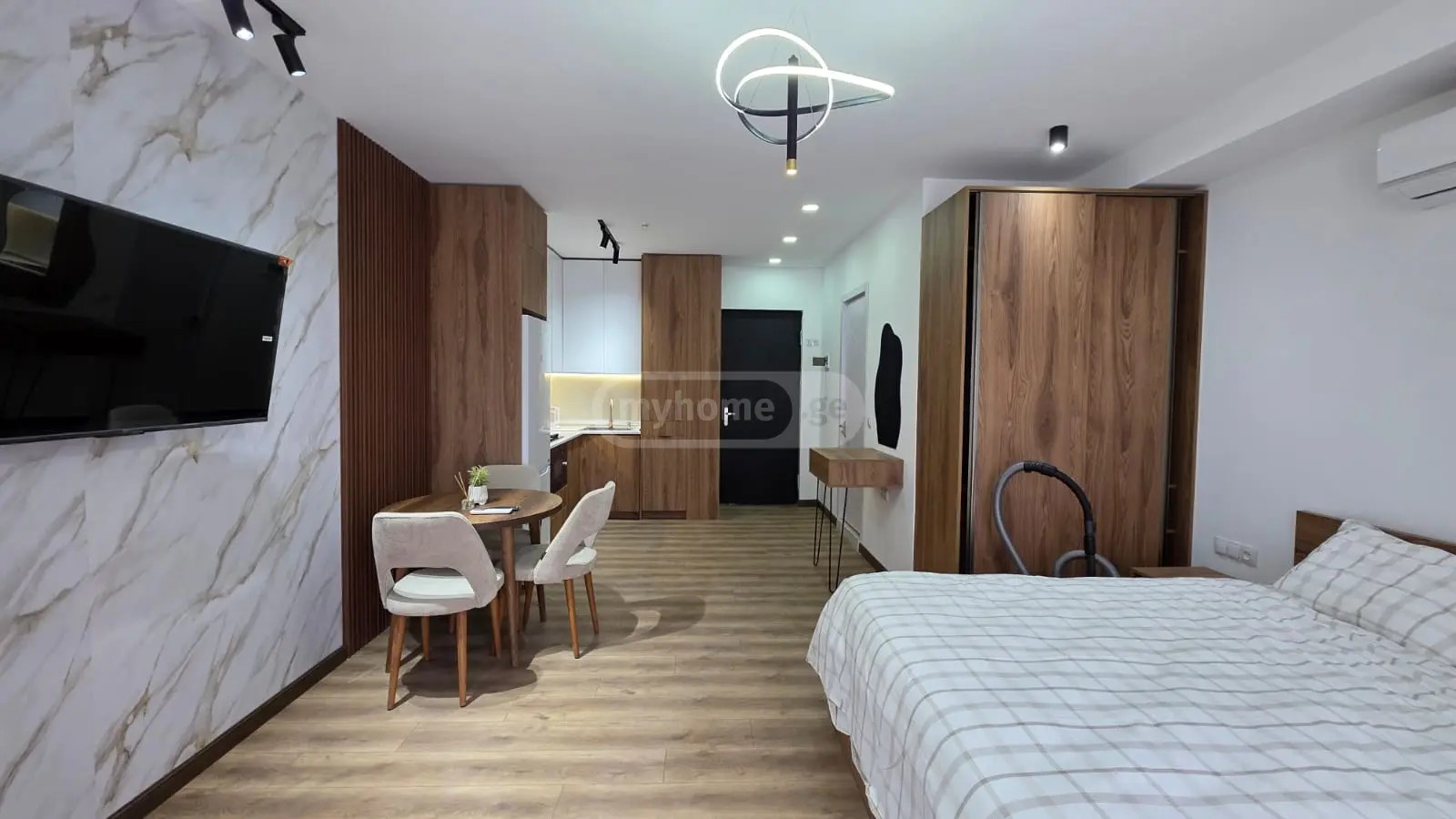 პოლიტკოვსკაია ა. ქ. (ჯიქია) 40ა - 1 rooms