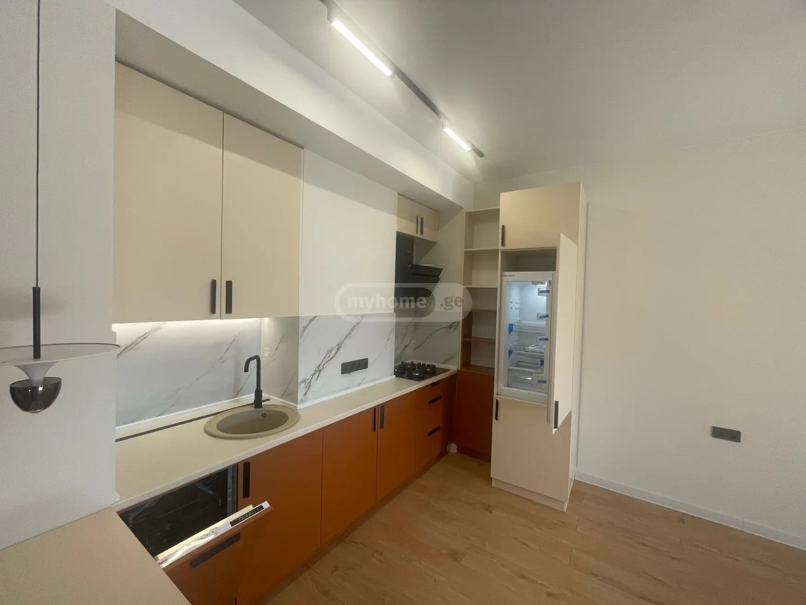 ფერმწერთა ქ. 111 - 2 rooms