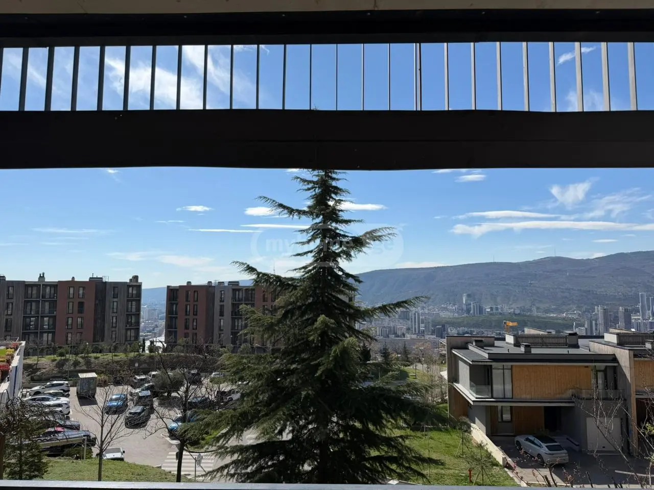 ლისი ვერანდა 5 - 4 rooms