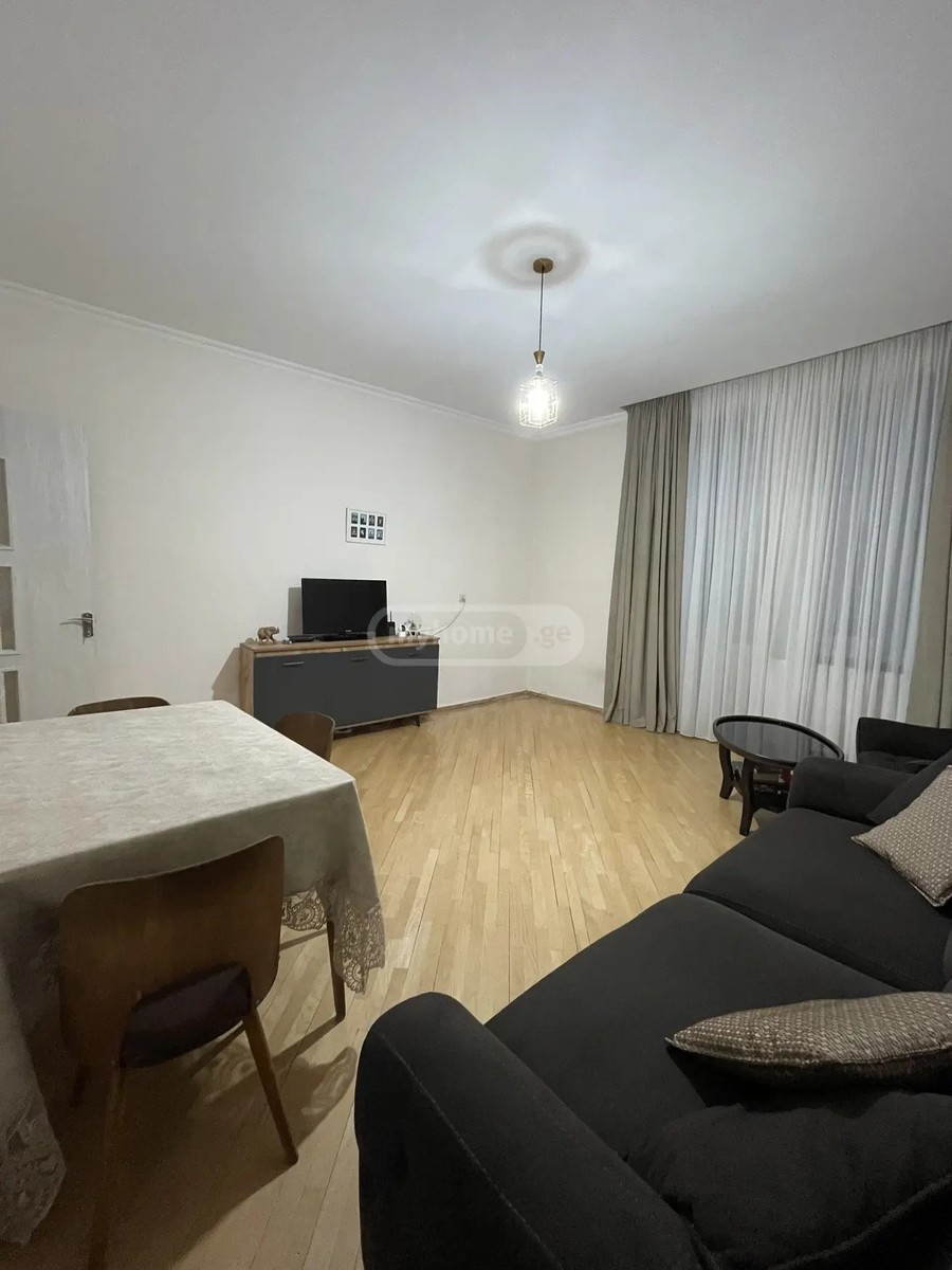 ქეთევან წამებულის გამზ. 92 - 4 rooms