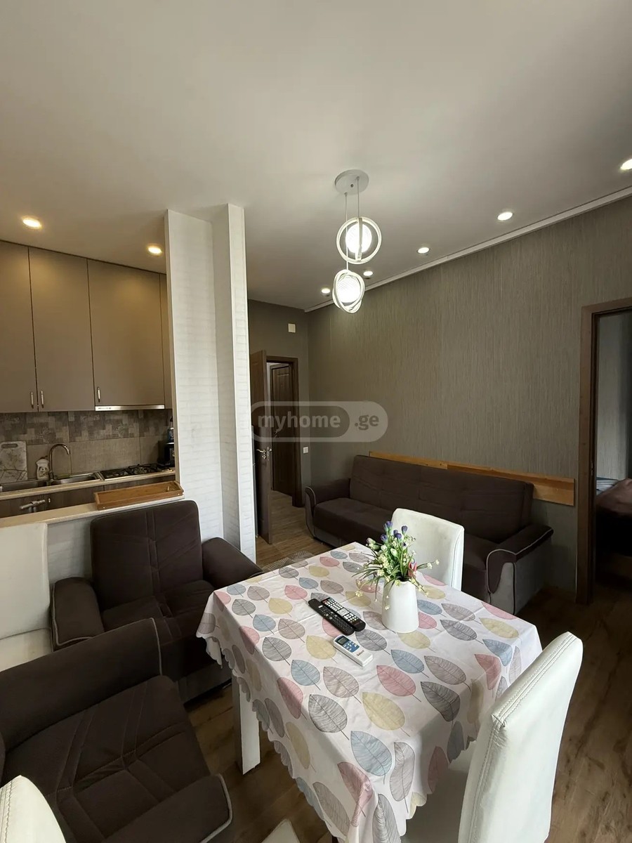 ბაგრატიონი პ. შეს. 163 - 3 rooms