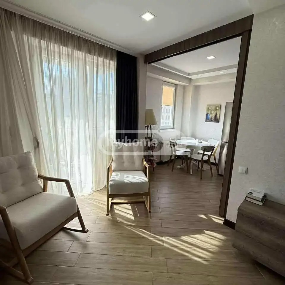 პეტრე იბერის ქ. 7 - 4 rooms
