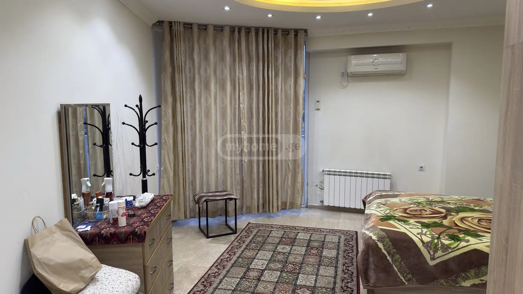 კვერნაძე ბ. ქ. 35 - 4 rooms