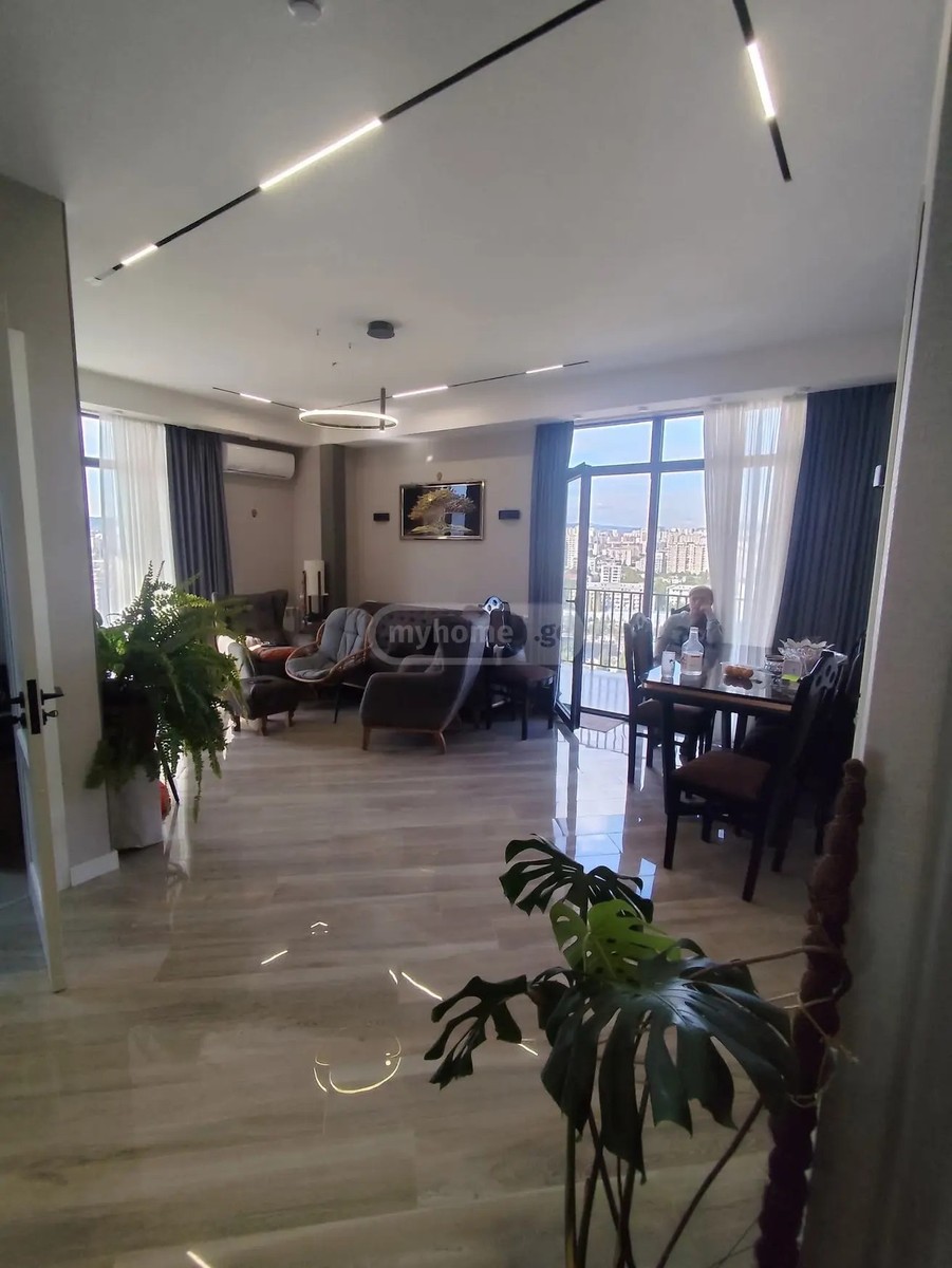 ლორთქიფანიძე გრ. ქ. 3 - 3 rooms