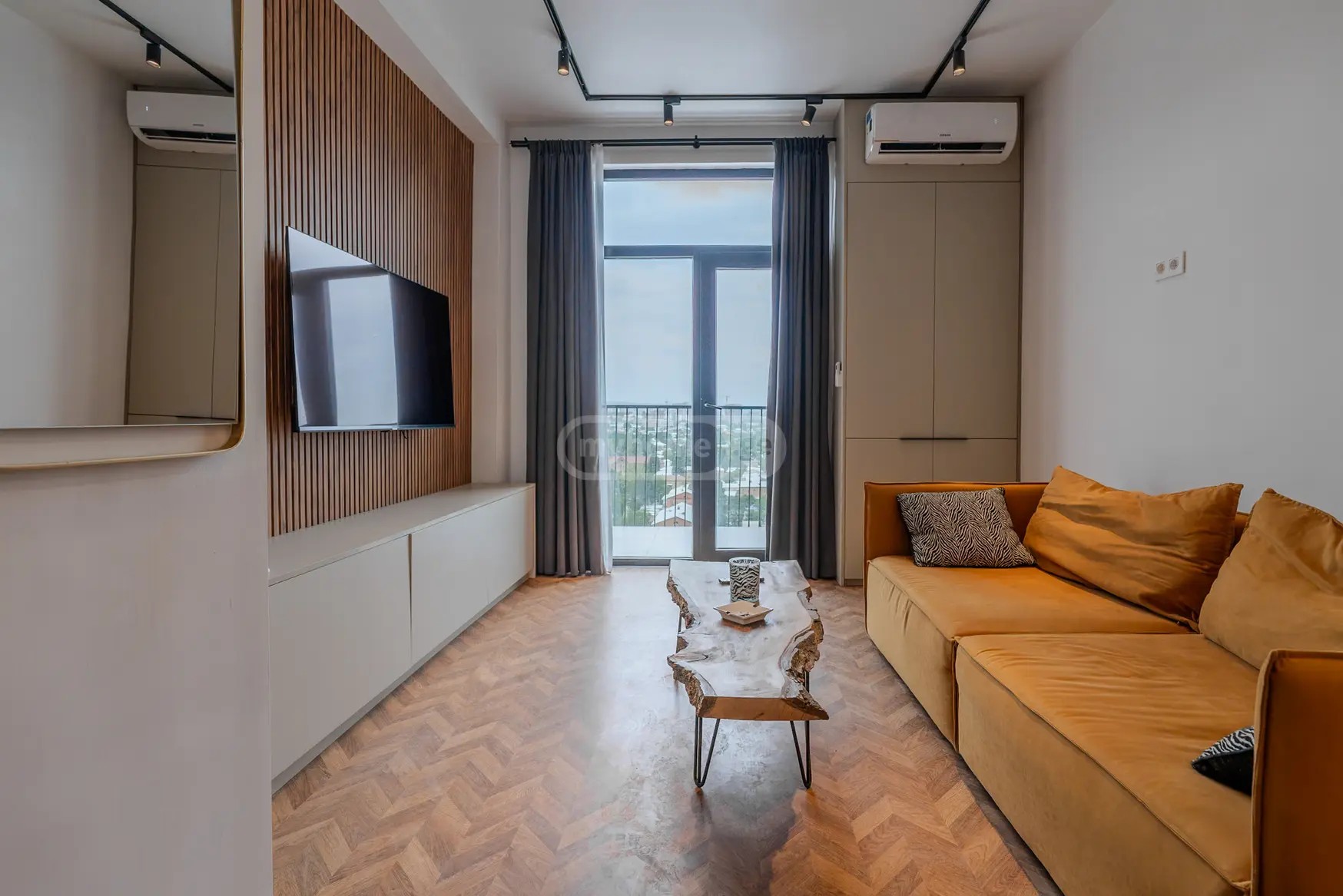 ჰოლბრუკი რ. ქ. 9 - 4 rooms