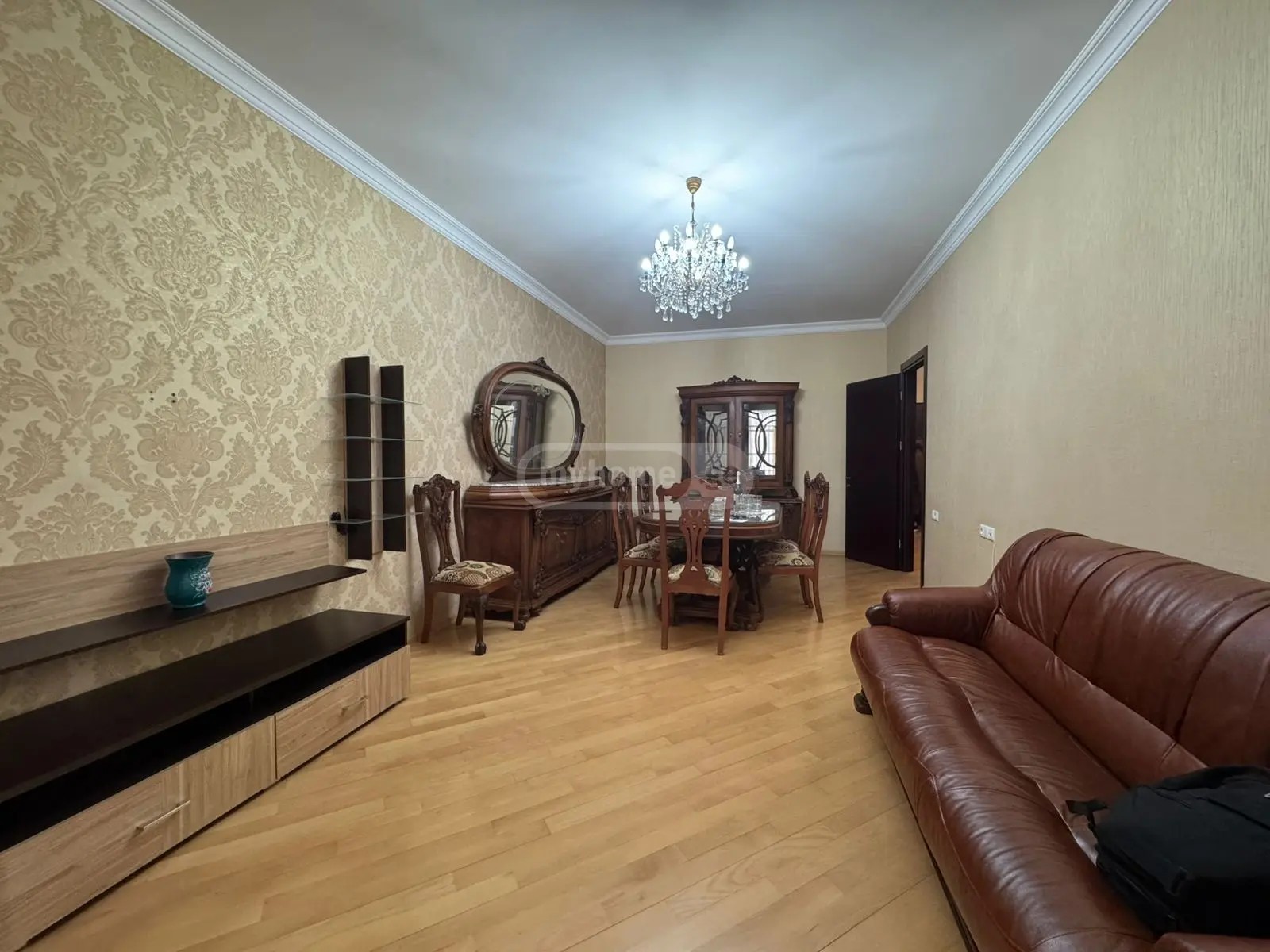 პეკინის გამზ.  - 3 rooms