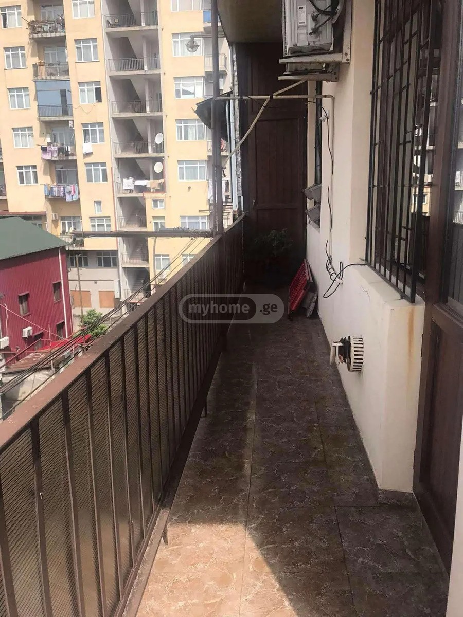 26 მაისის ქ. 68 - 3 rooms