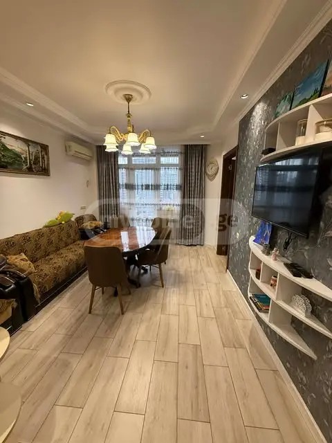 ჭავჭავაძე ი. ქ. 77 - 3 rooms