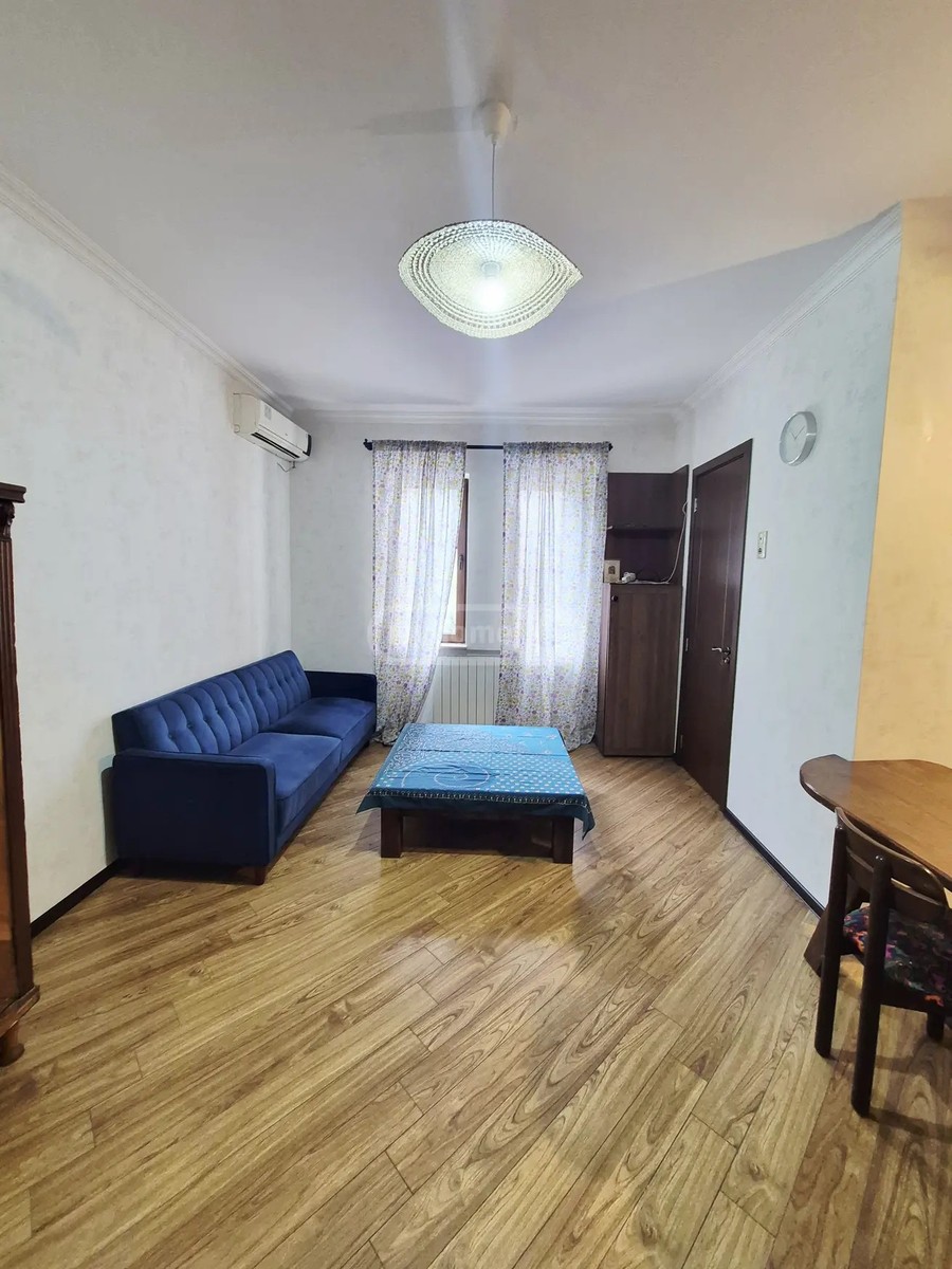 ყაზბეგის გამზ.  - 3 rooms