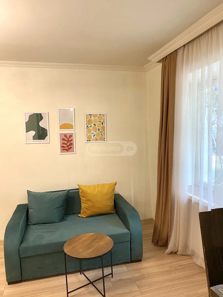 პეკინის გამზ. 13 - 1 rooms