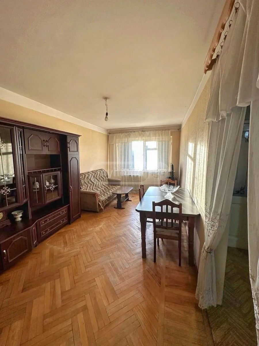 მოსკოვის გამზირი 48ა - 3 rooms