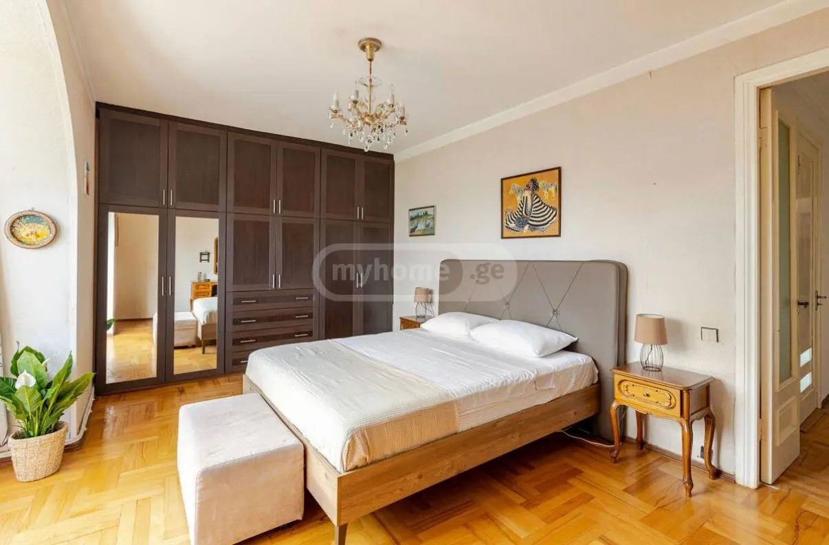 ნუცუბიძის პლ. III-მ/რ  - 4 rooms