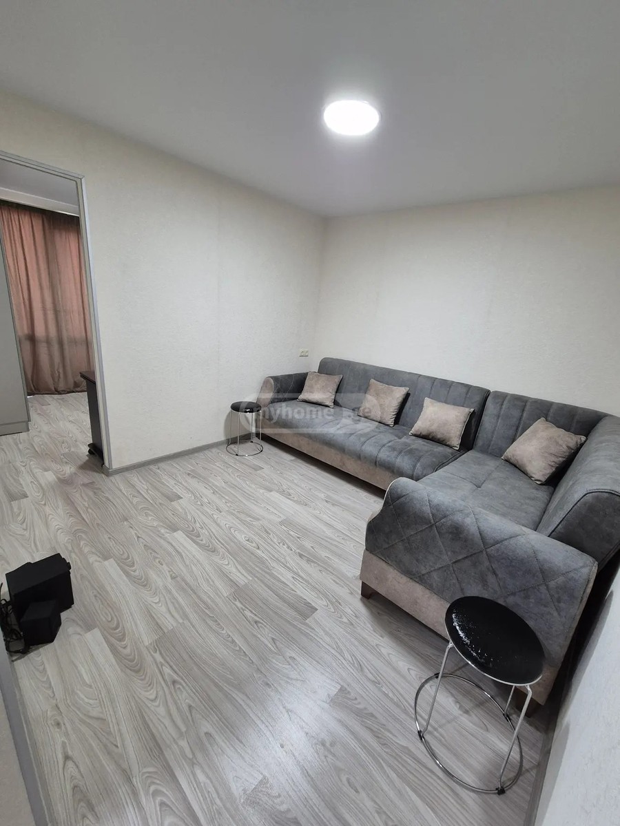 ჭავჭავაძის გამზ. 3ა - 1 rooms