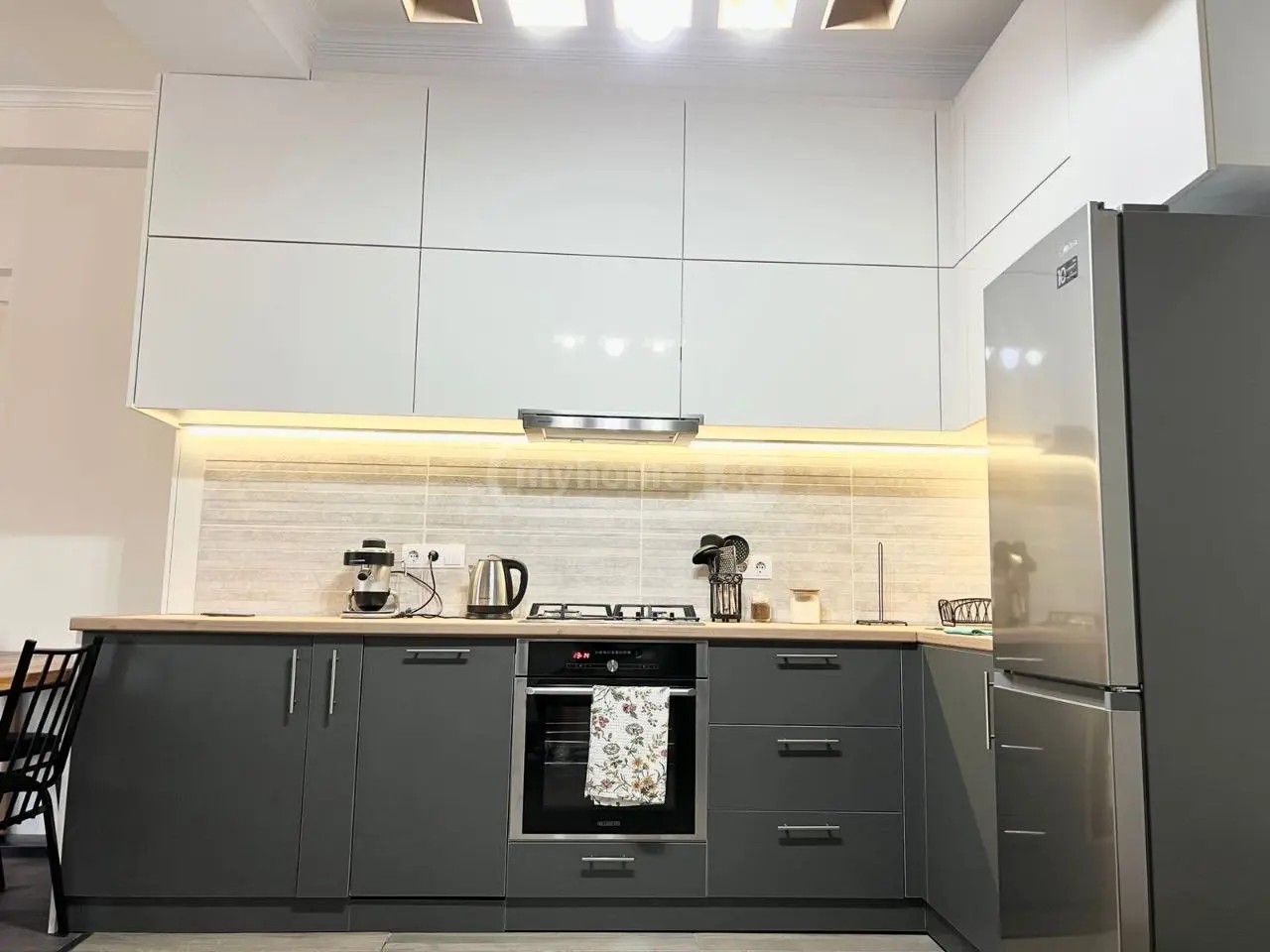 ათონელის ქ. 21 - 4 rooms