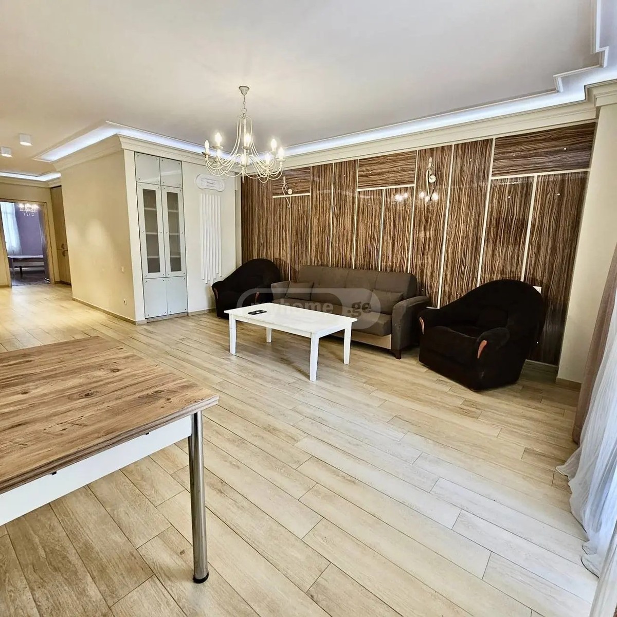 ანგისის ქ. 2 - 4 rooms