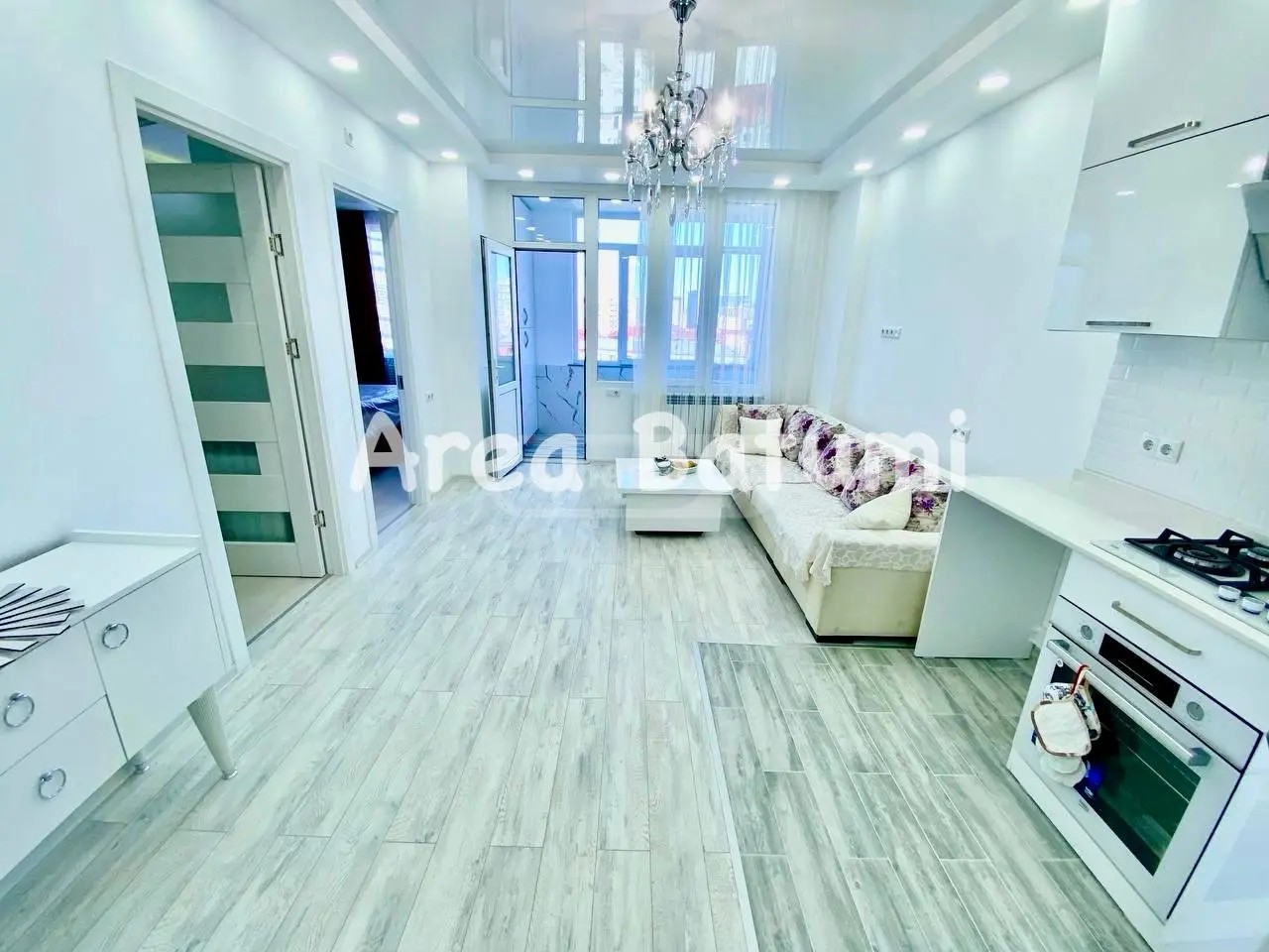 წმინდა ევდემოზ კათოლიკოსის ქ. 48 - 3 rooms