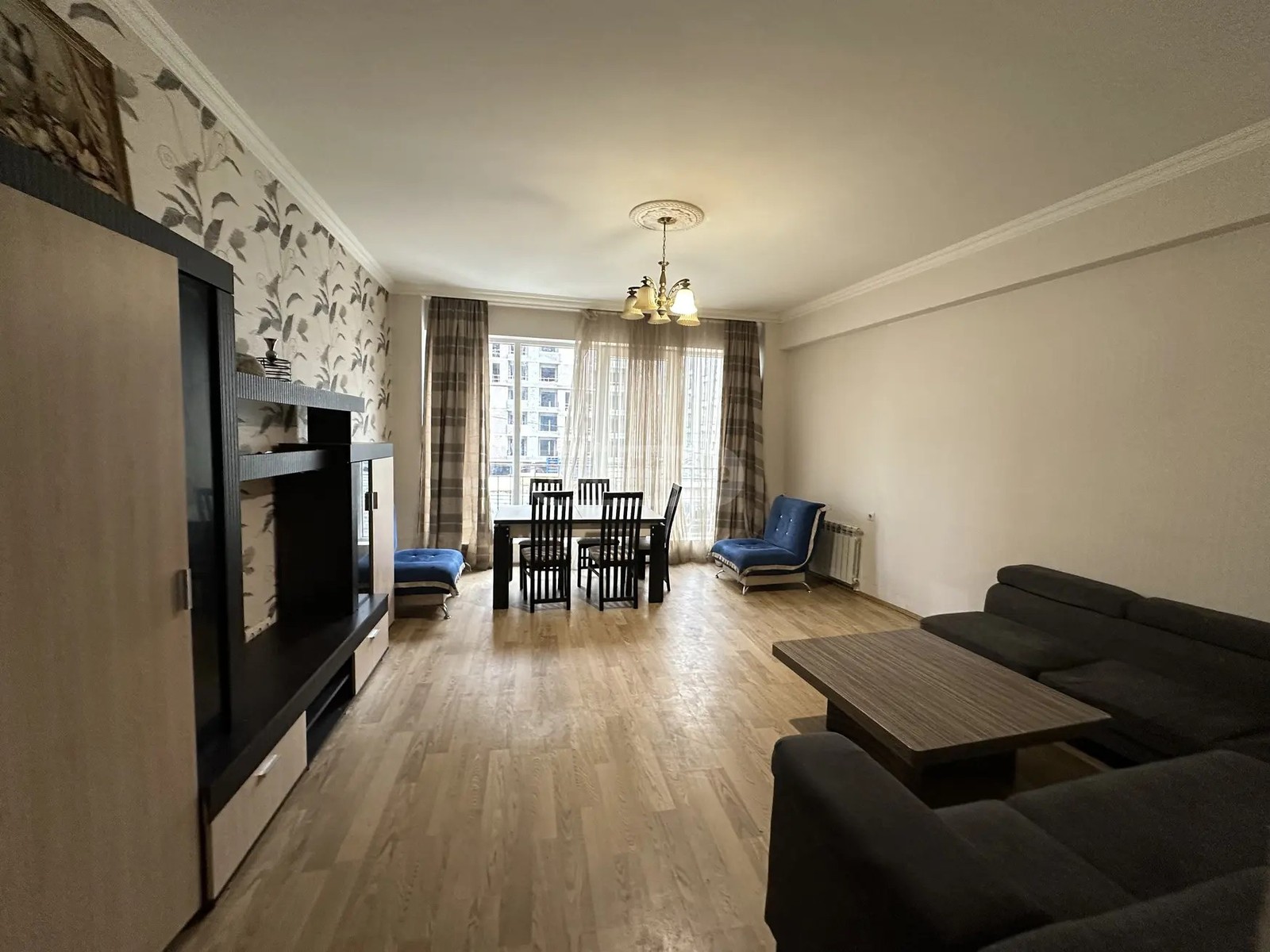 პეტრე იბერის ქ. 4 - 3 rooms