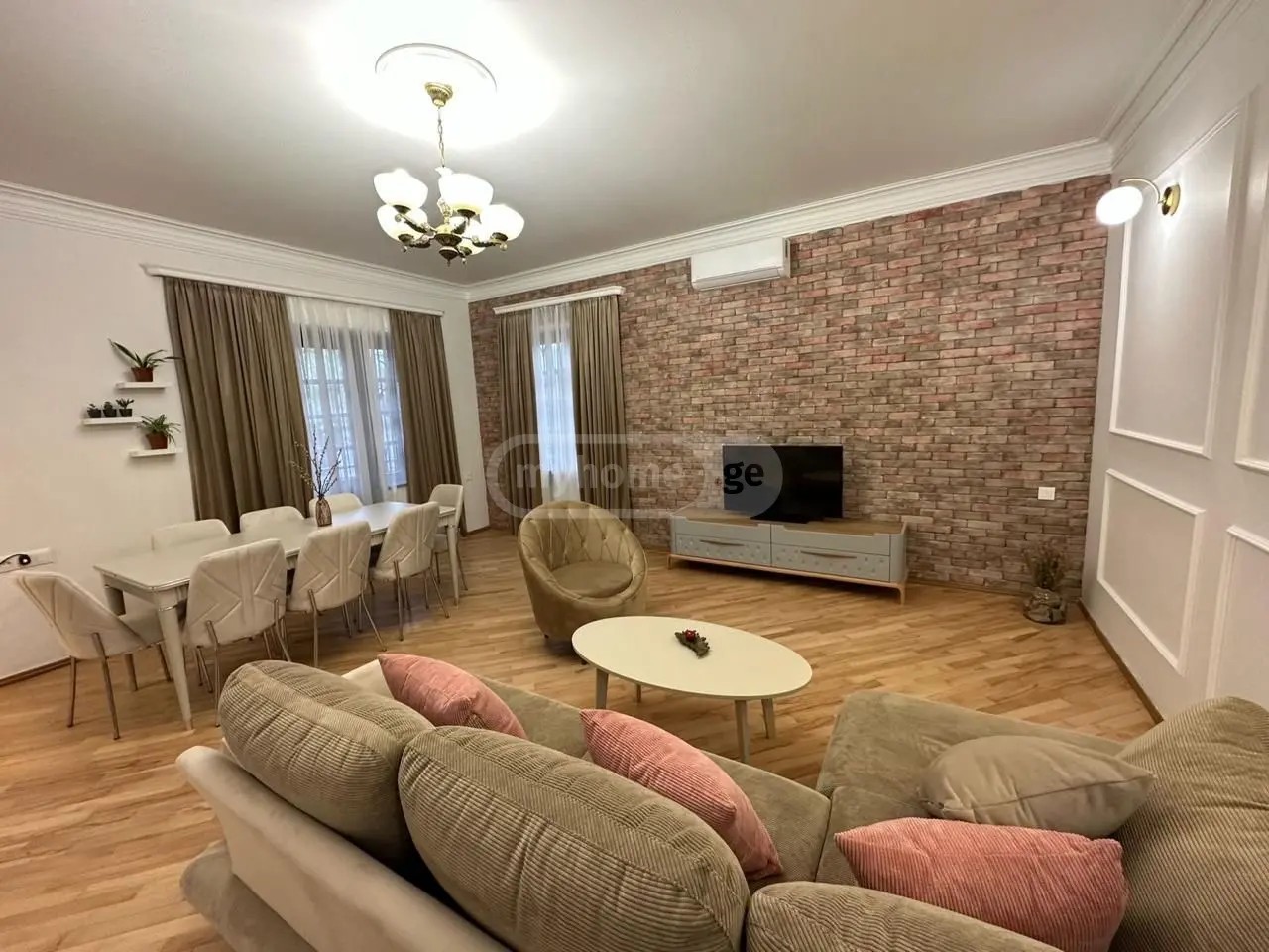 ჩუბინაშვილის ქ. 73 - 4 rooms